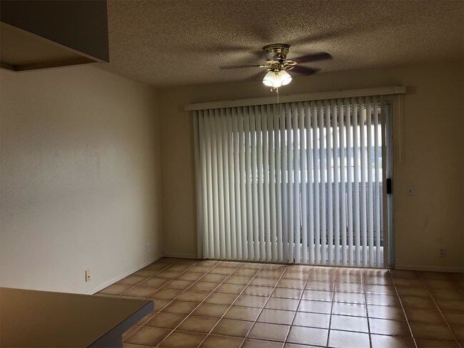 Photo - 91-1010-1010 Mikohu St