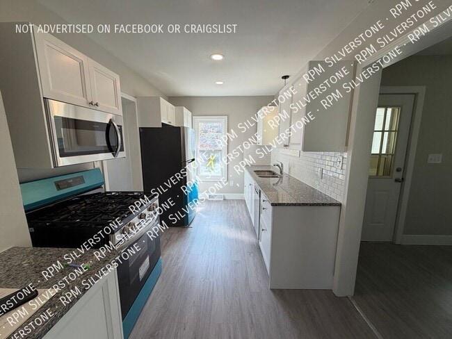 Photo - 1228 E Meyers Ave