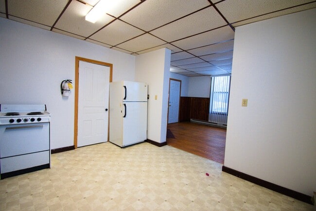 Photo - 222 4th St S