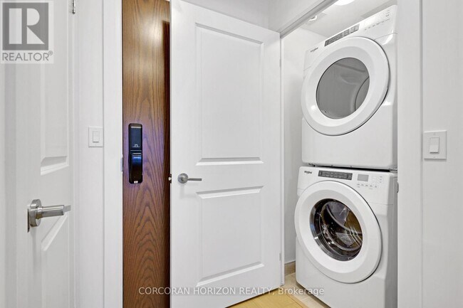 Photo - 3240 William Coltson Ave Unité 1909