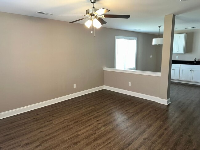 Photo - Beautiful 3 Bedroom Home in Salisbury!!