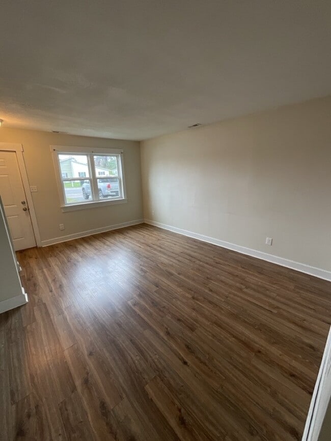 Photo - 80 Balsam Rd