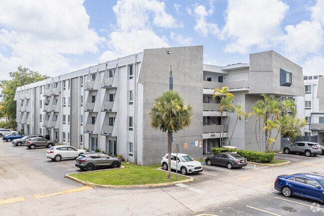 Building Photo - Paradise Isles Apartments