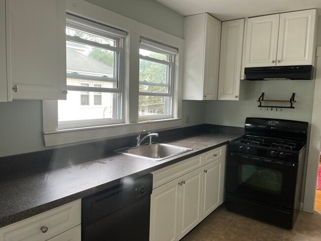 Photo - 133 Cottage St Unit 133