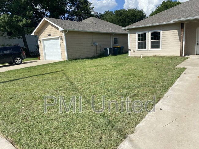 Photo - 709 S Montgomery St