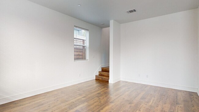 Photo - Beautiful and Bright 3 Bedroom 2.5 Bathroom Home with 2 Car Tandem Garage! PG&E Included!