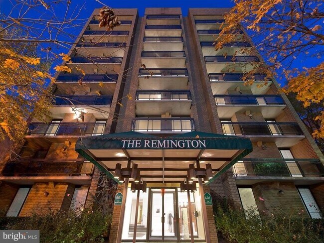 Photo - 601 24th St NW Unit 306