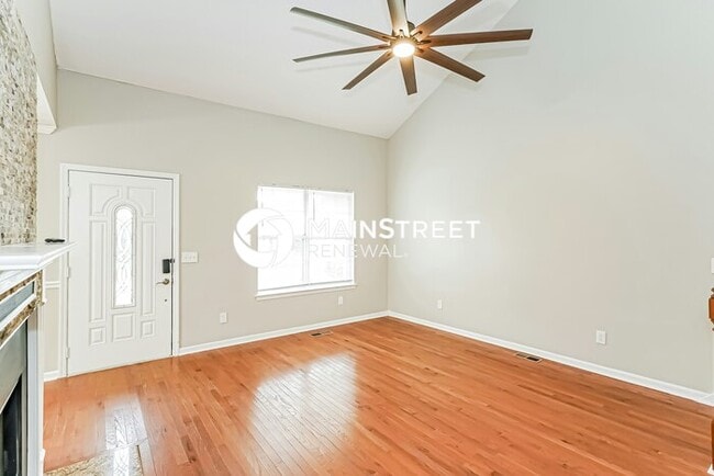 3 Bedroom Pet-Friendly Home in OLD HICKORY, TN with Main Street Renewal