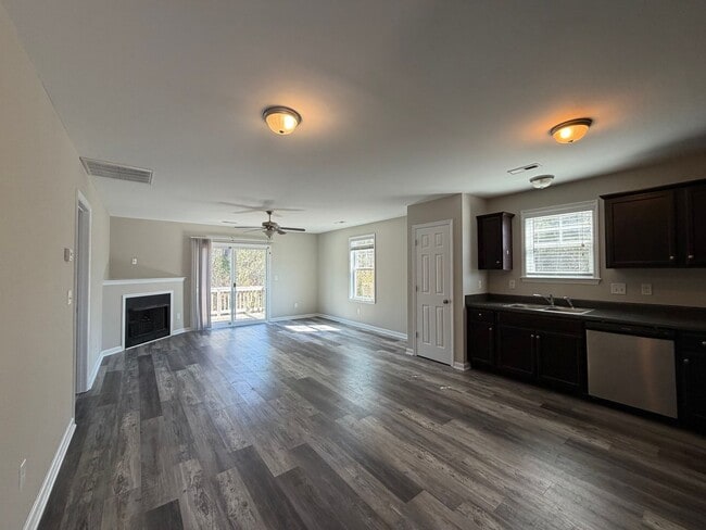 Photo - 2 BR 2 BA Townhome in Holly Ridge