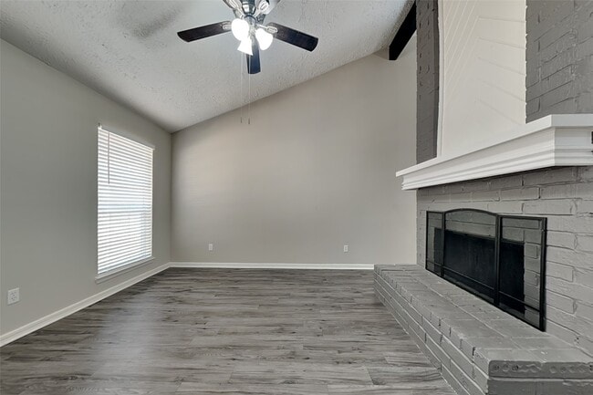 Photo - 4823 Owens Creek Ln