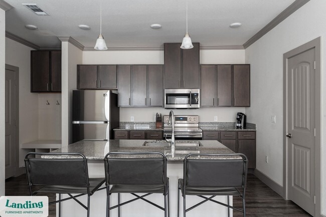 Photo - 12500 Shadowglen Trce Unidad 10304.1407129