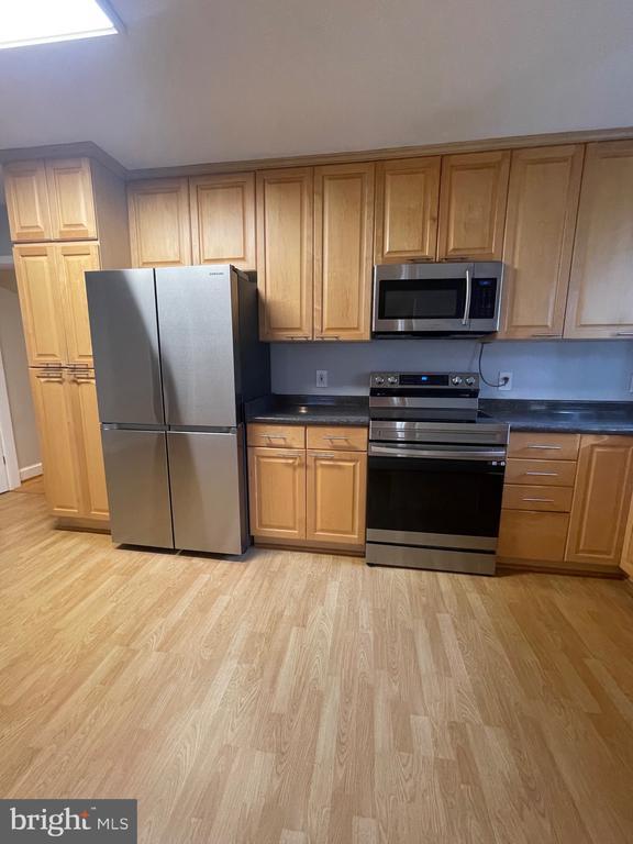 Photo - 5528 Warwick Pl