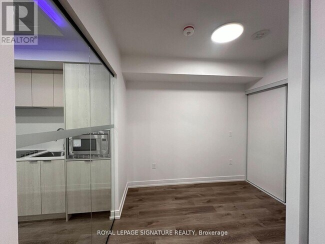 Photo - 1 Jarvis St Unité 1313