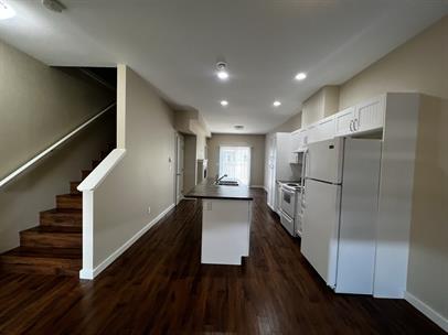 Photo - 10904-10102 102 Ave