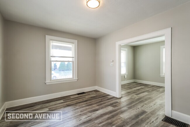 Photo - 5325 Rolston Ave