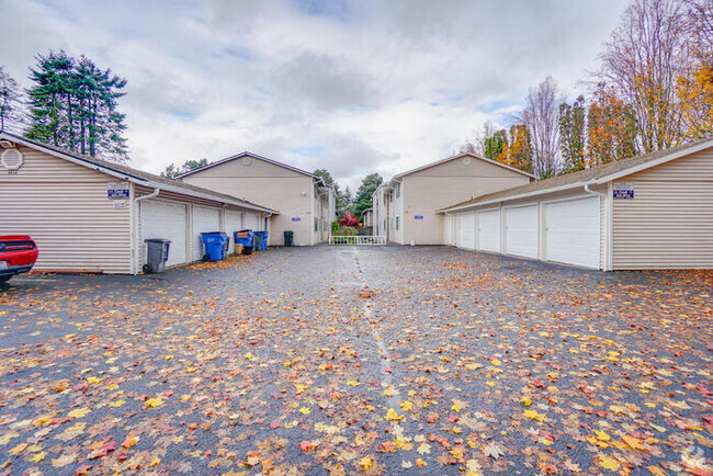 Building Photo - TWO BEDROOM ONE BATH WITH GARAGE Rental