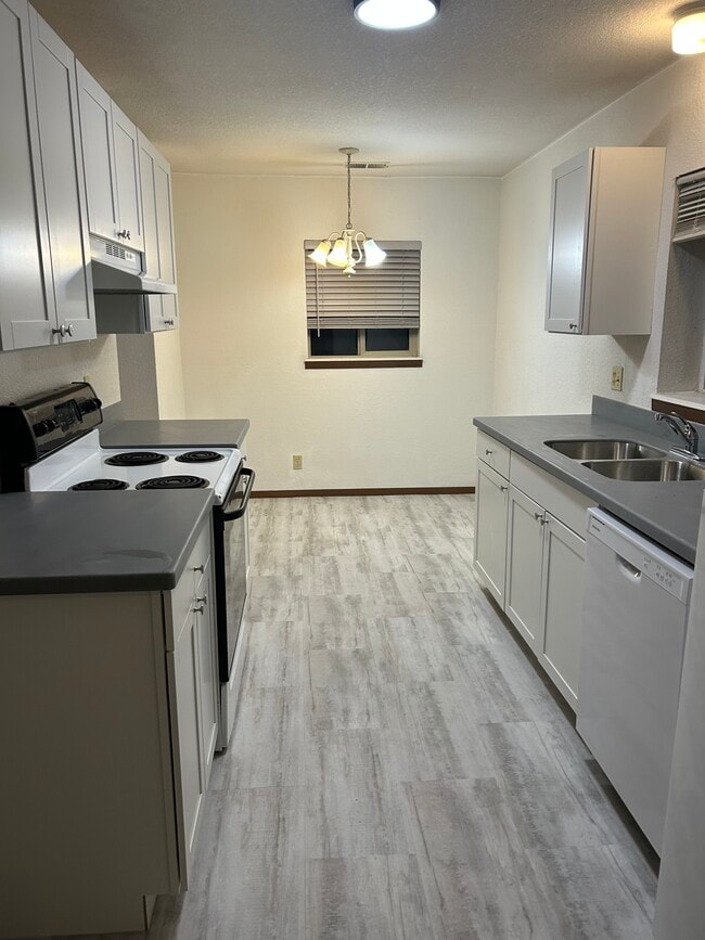 Photo - 4022 Garden Ct Unidad 4022