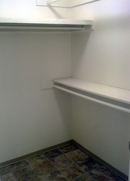 Vestidor - The Willows