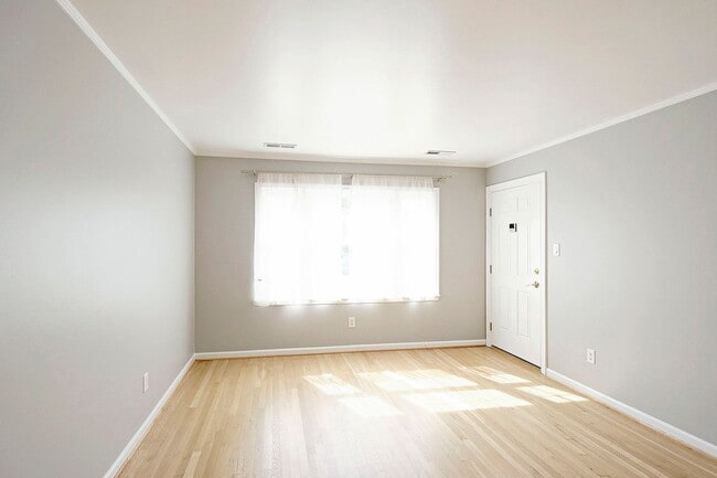 Photo - Beautifully Updated & Move-in Ready Hessian Hills Condo Unit 3
