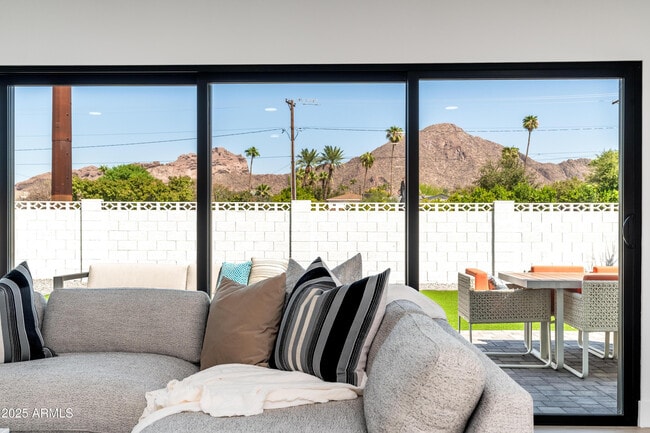 Photo - 4464 E Campbell Ave