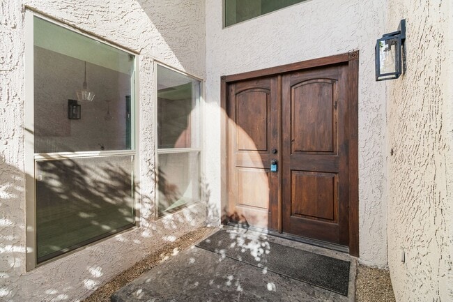 Photo - Luxury Living in the Heart of McCormick Ranch!