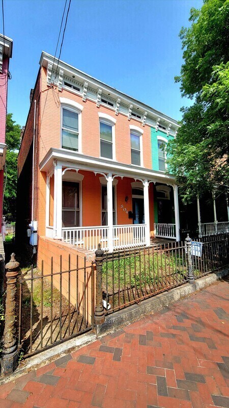 Photo - 804 W Marshall St