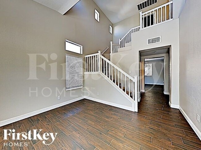 Photo - 4714 English Lavender Ave