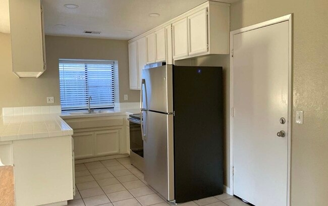 Photo - 9100 Dove Meadow Ct