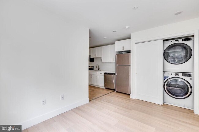 Photo - 3517 N 16th St Unit B