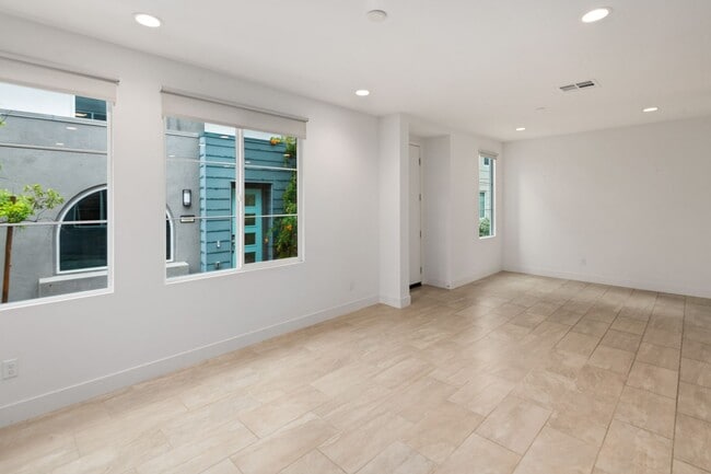 Photo - Irvine's Great Park 3 Bedroom + Loft for L...