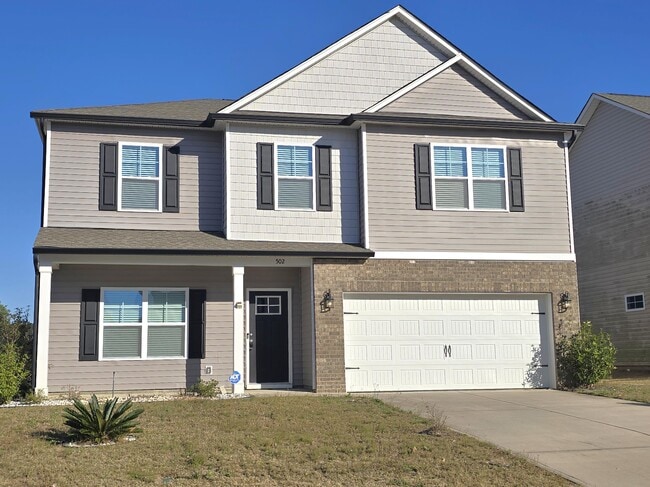 Building Photo - 502 Geranium St