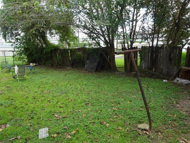 Photo - 3102 Brackenridge St Unidad 1