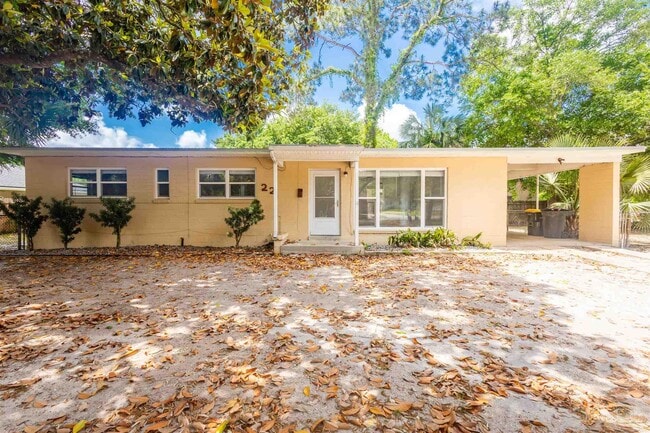 Building Photo - 22 Laurie Dr NE