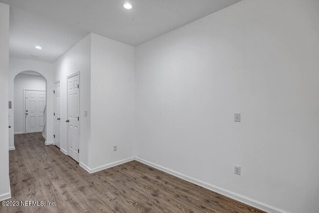 Photo - 5915 Pavilion Dr