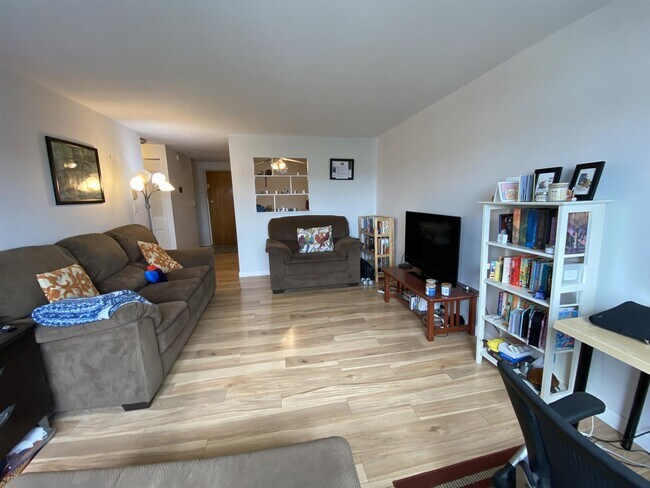 Photo - 94 Beacon St Unit 35