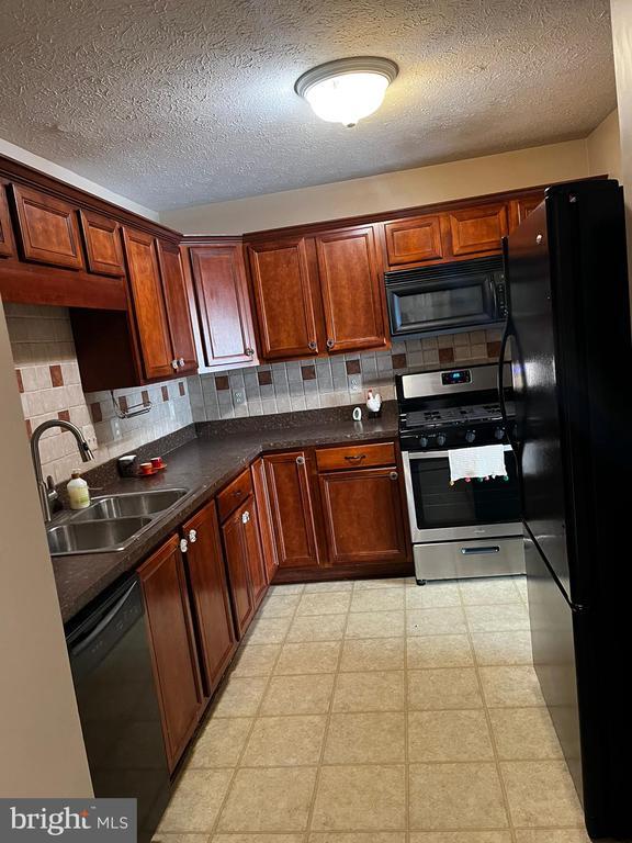 176 Founders Way Townhome Townhome Rental in Strasburg VA