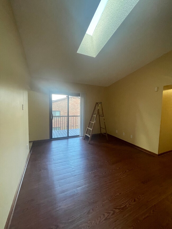 Sala de estar - 44 Providence Dr Unidad 81