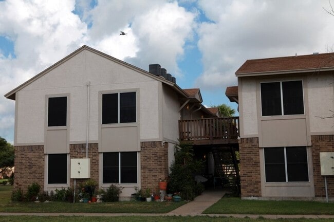 Photo - 1750 Treyway Ln Unit #1750