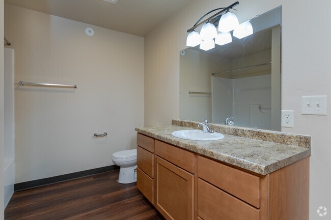 2BR, 2BA - 2F