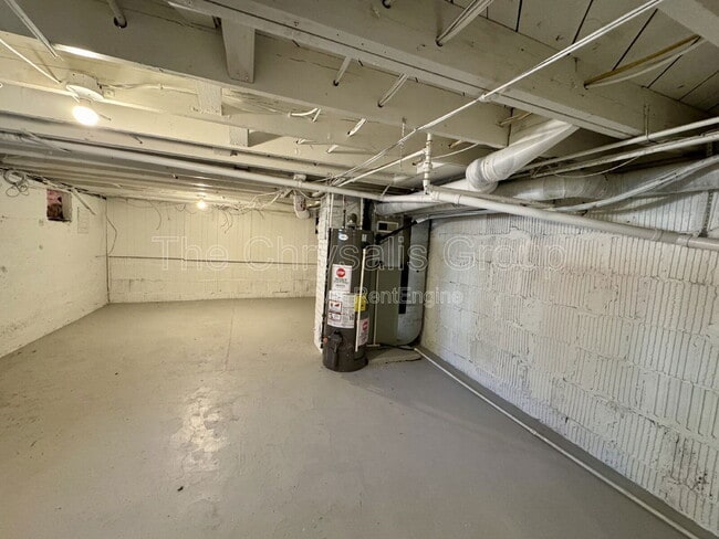 Photo - 222 W Campbell St