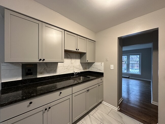 Photo - 430-40 Stevens Dr Unit 201