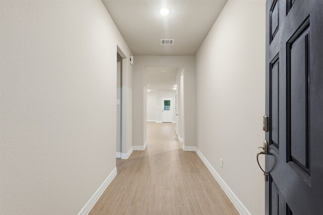 Photo - 119 Buttonwood Ct