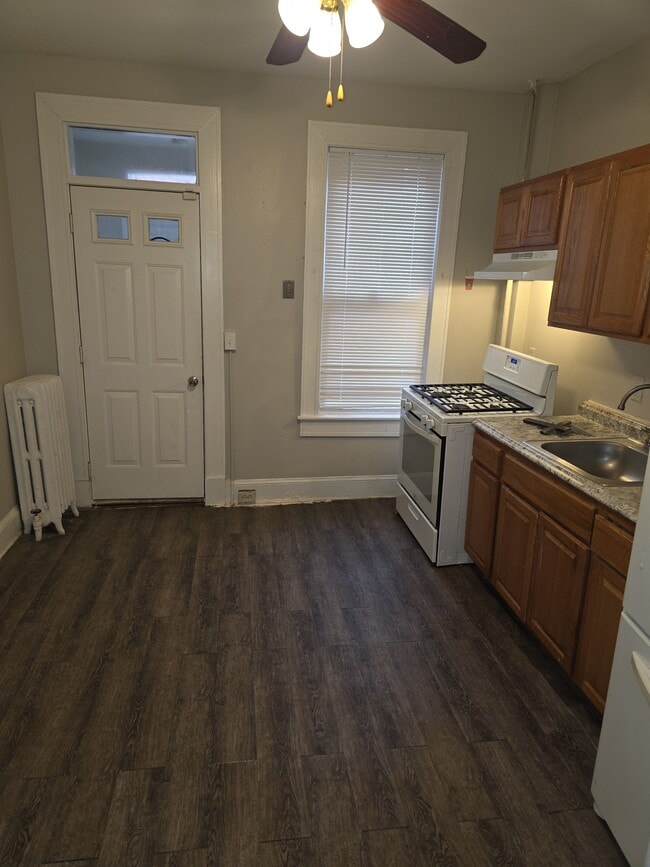 Photo - 403 S Augusta Ave