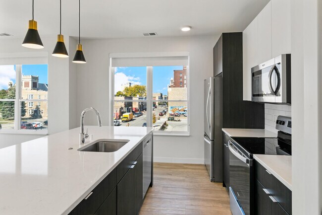 Photo - 5945 6th Ave