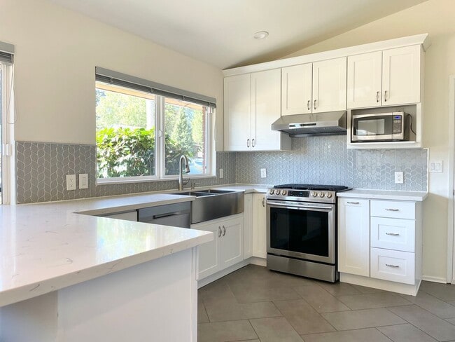 Photo - Beautifully Remodeled 5 Bed 2.75 Bath Home in Eastgate