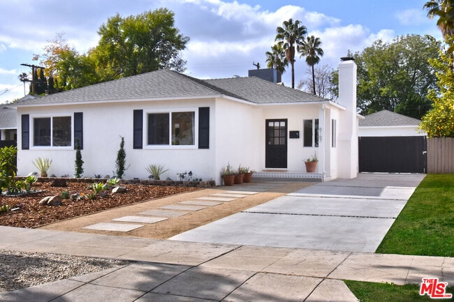 6167 Costello Ave