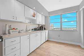 Photo - 2894 NE 183rd St