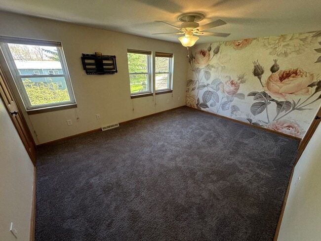 Photo - Charming 2BD/1BA Townhome in Burlington’s New North End