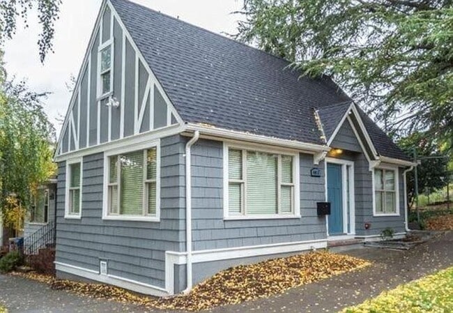 Photo - 4015 8th Ave NE