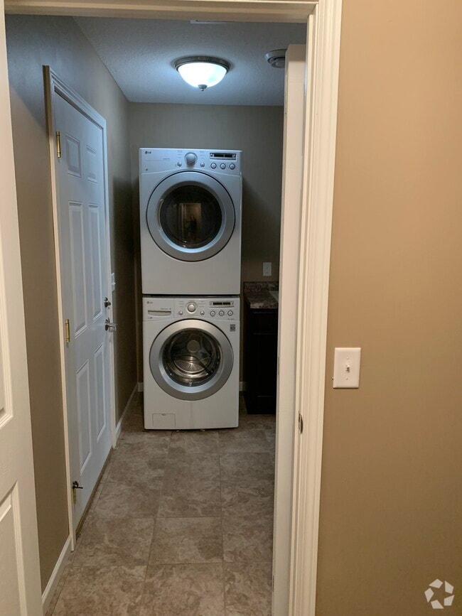 Building Photo - 967 1st st se Unit 1 Rental